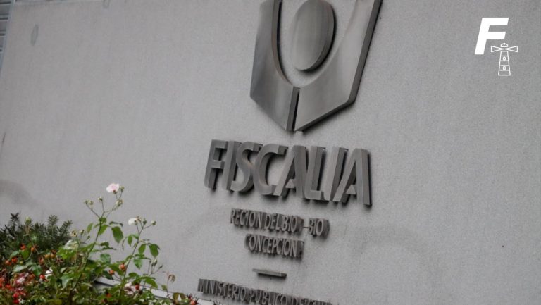 Read more about the article Allanan oficinas de Fiscalía en Los Ángeles por presuntos vínculos entre persecutor y abogados de narcos