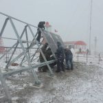 Tras llamado de atención: Argentina desmonta paneles solares instalados en territorio chileno