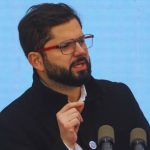 “¿Por qué se oponen?”: Presidente Boric pide explicaciones a opositores de levantar el secreto bancario