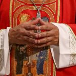Vaticano emite primer informe de la Comisión contra abusos a menores en la Iglesia