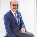 ¿De qué vive Alberto Undurraga?: el presidenciable DC que se resiste a una primaria con el oficialismo